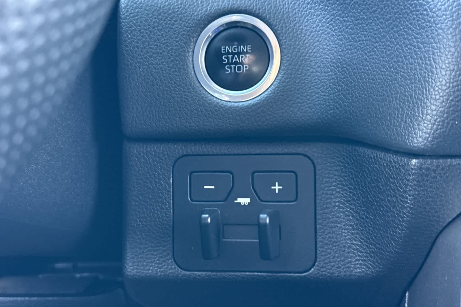 Thumbnail: 2023 Toyota Tundra - 23