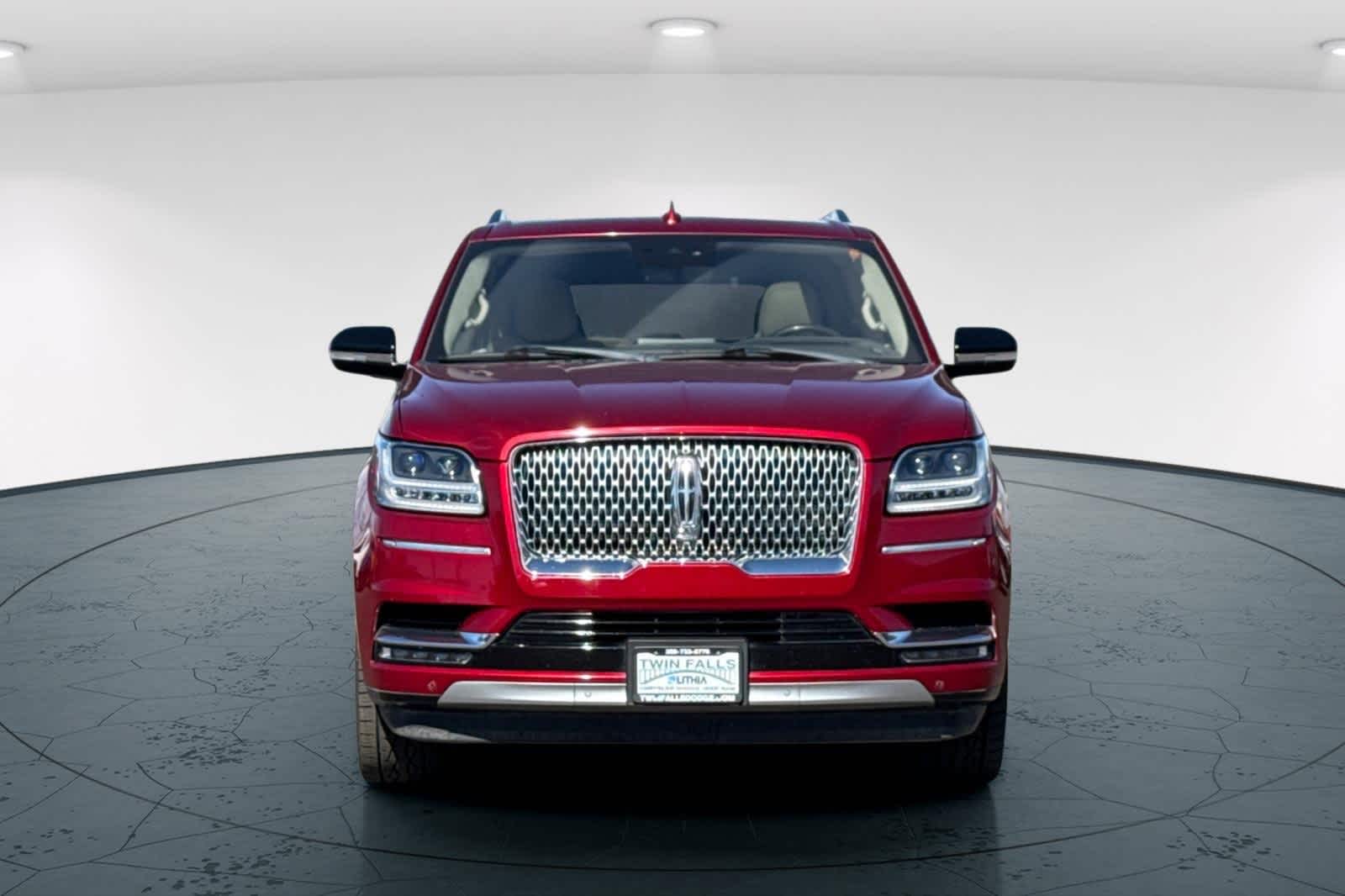 Thumbnail: 2019 Lincoln Navigator L - 10