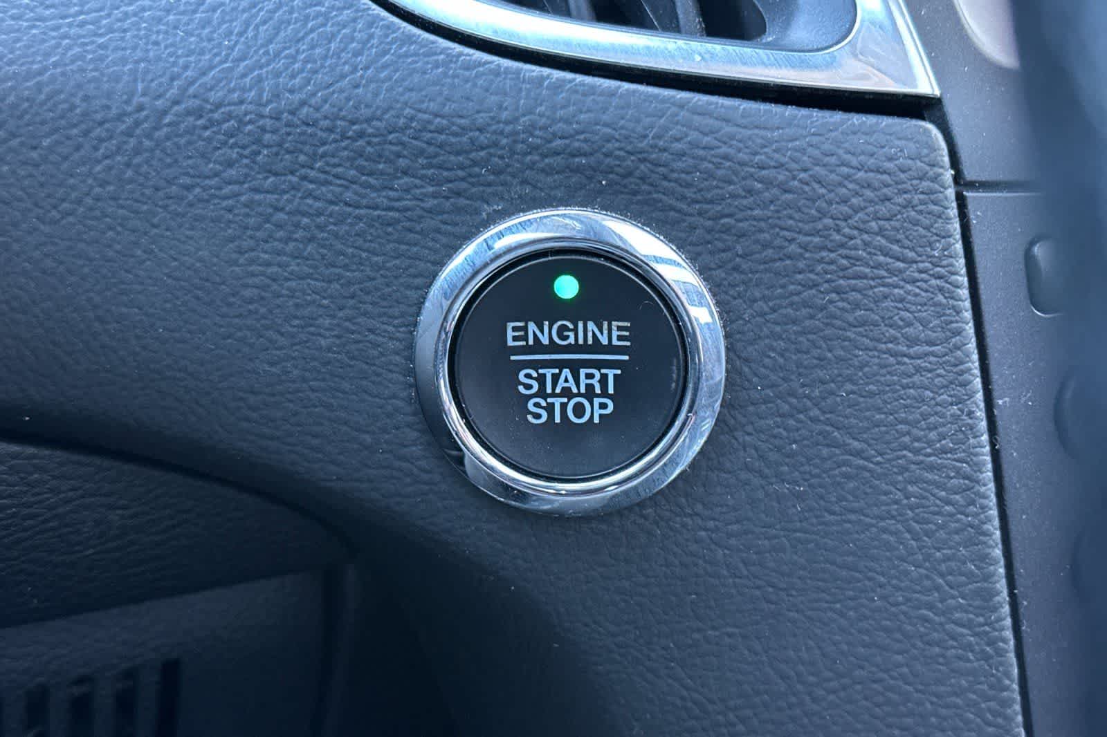 Thumbnail: 2019 Ford Edge - 25