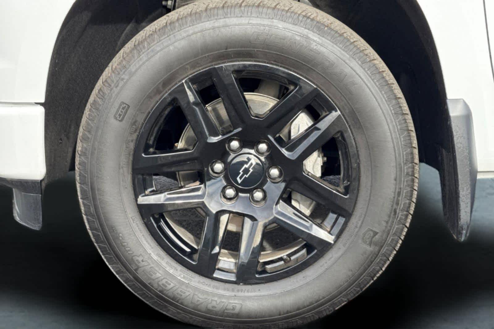 Thumbnail: 2023 Chevrolet Silverado 1500 - 29