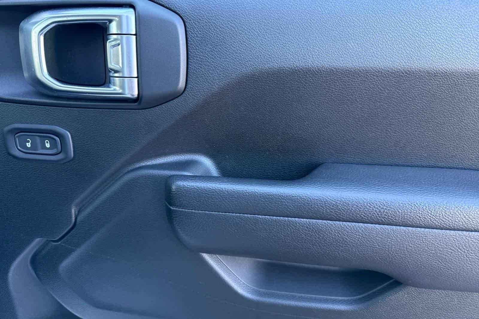 Thumbnail: 2023 Jeep Wrangler - 19