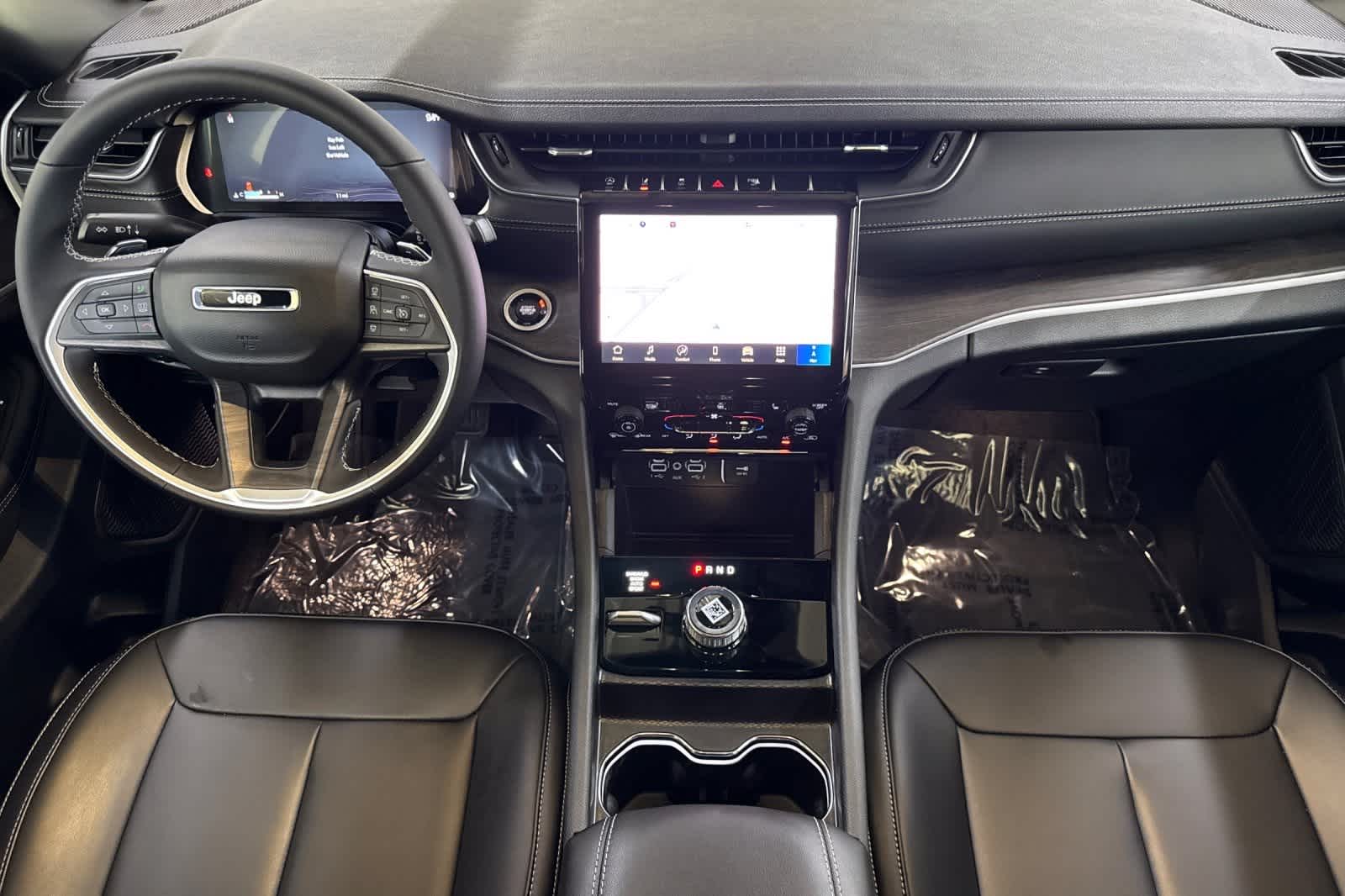 Thumbnail: 2025 Jeep Grand Cherokee - 3