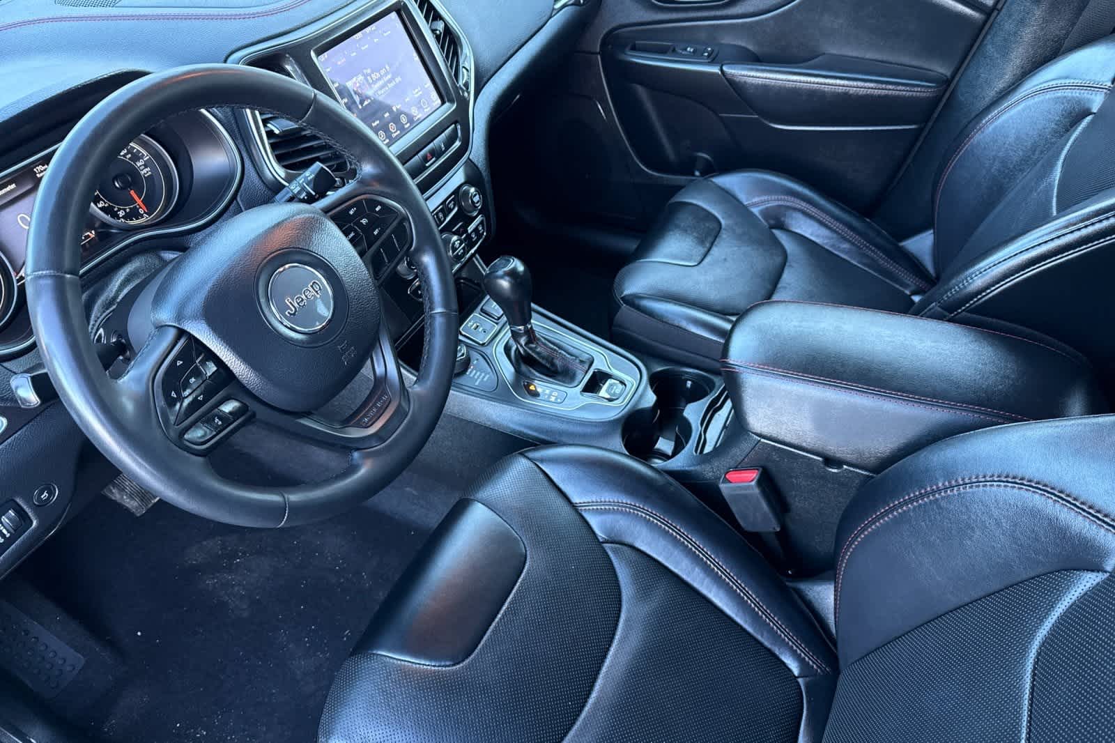 Thumbnail: 2022 Jeep Cherokee - 11