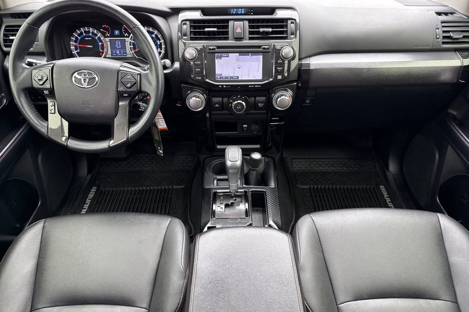 Thumbnail: 2019 Toyota 4Runner - 3