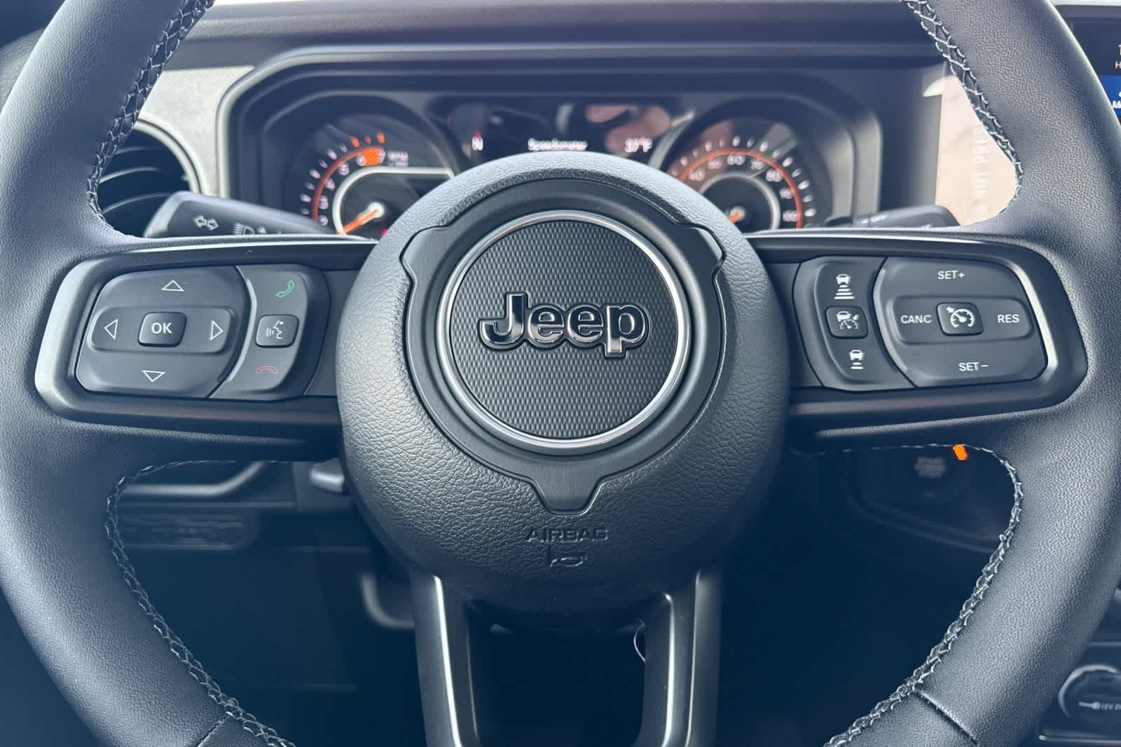 Thumbnail: 2025 Jeep Wrangler - 25