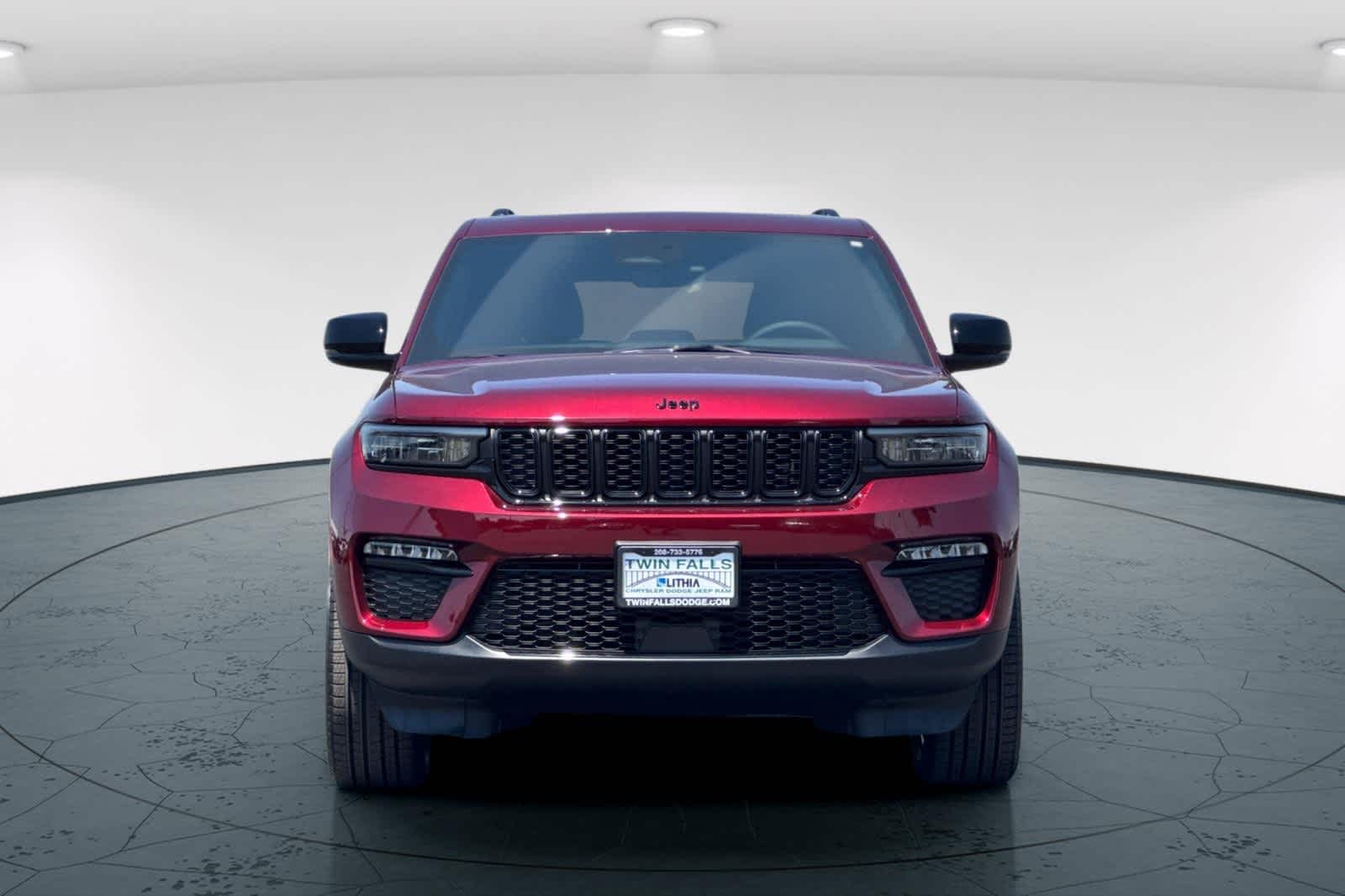Thumbnail: 2025 Jeep Grand Cherokee - 10