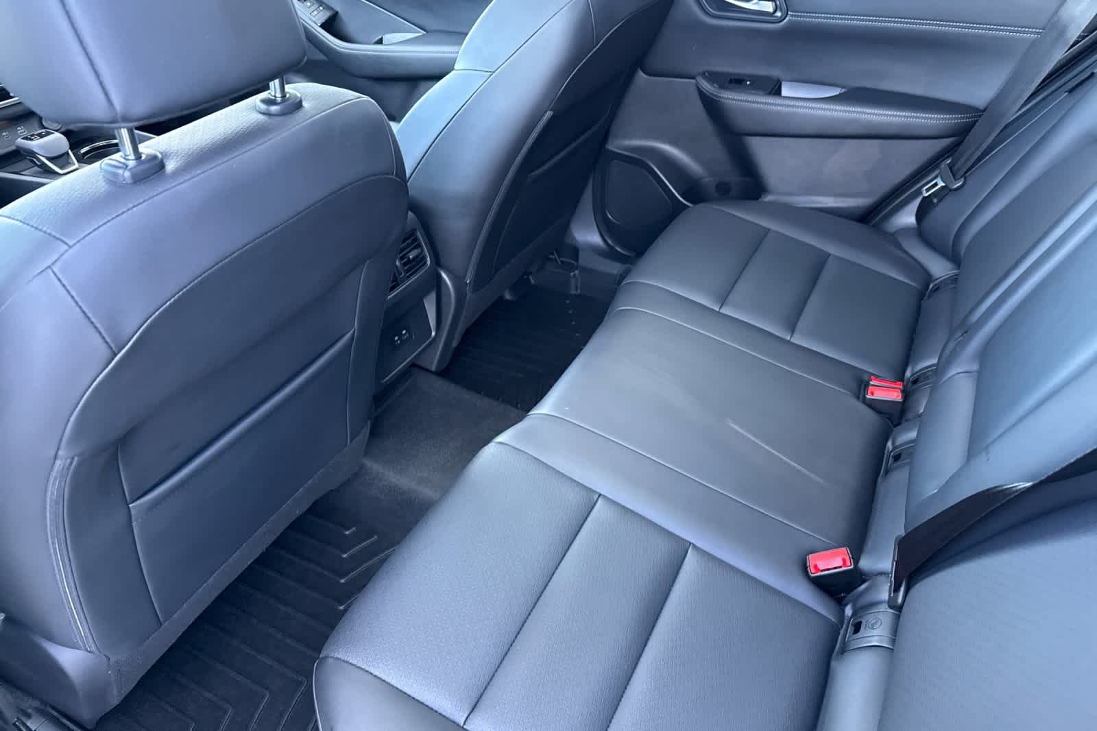 Thumbnail: 2022 Nissan Rogue - 4