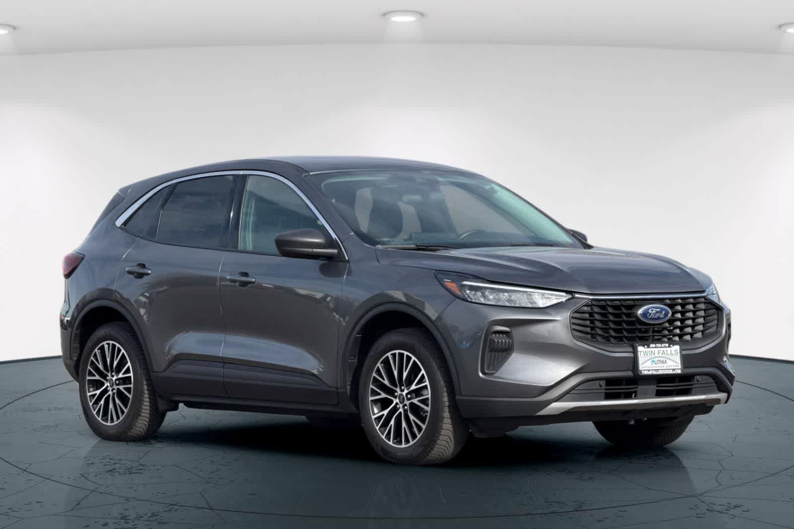 Thumbnail: 2023 Ford Escape - 5