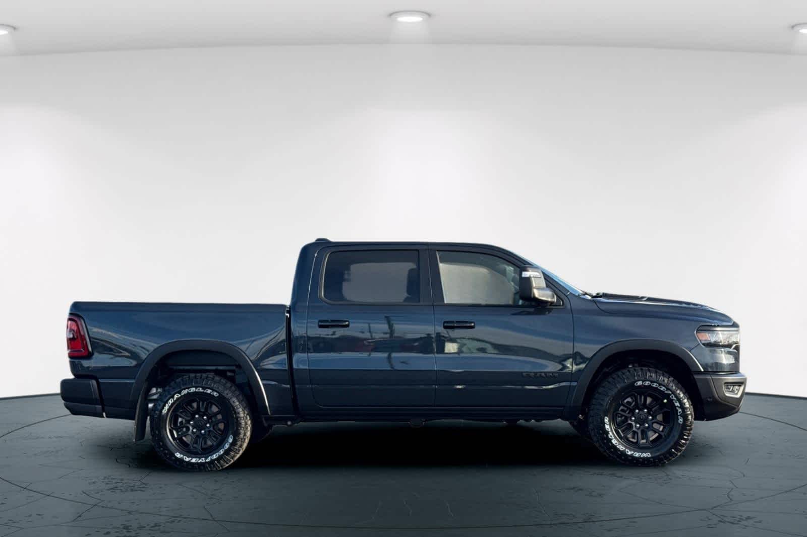 Thumbnail: 2026 RAM 1500 - 6