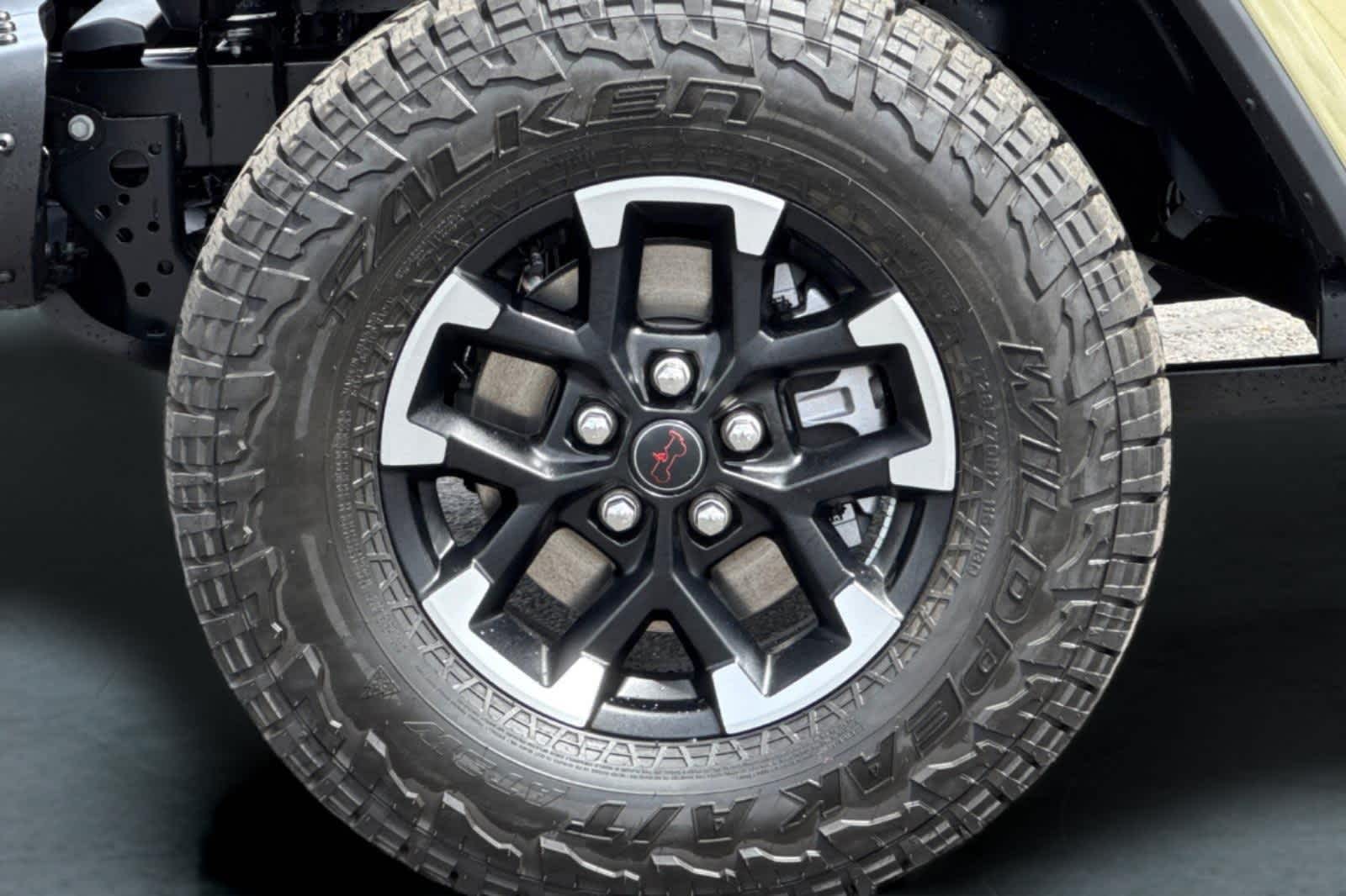 Thumbnail: 2025 Jeep Gladiator - 30