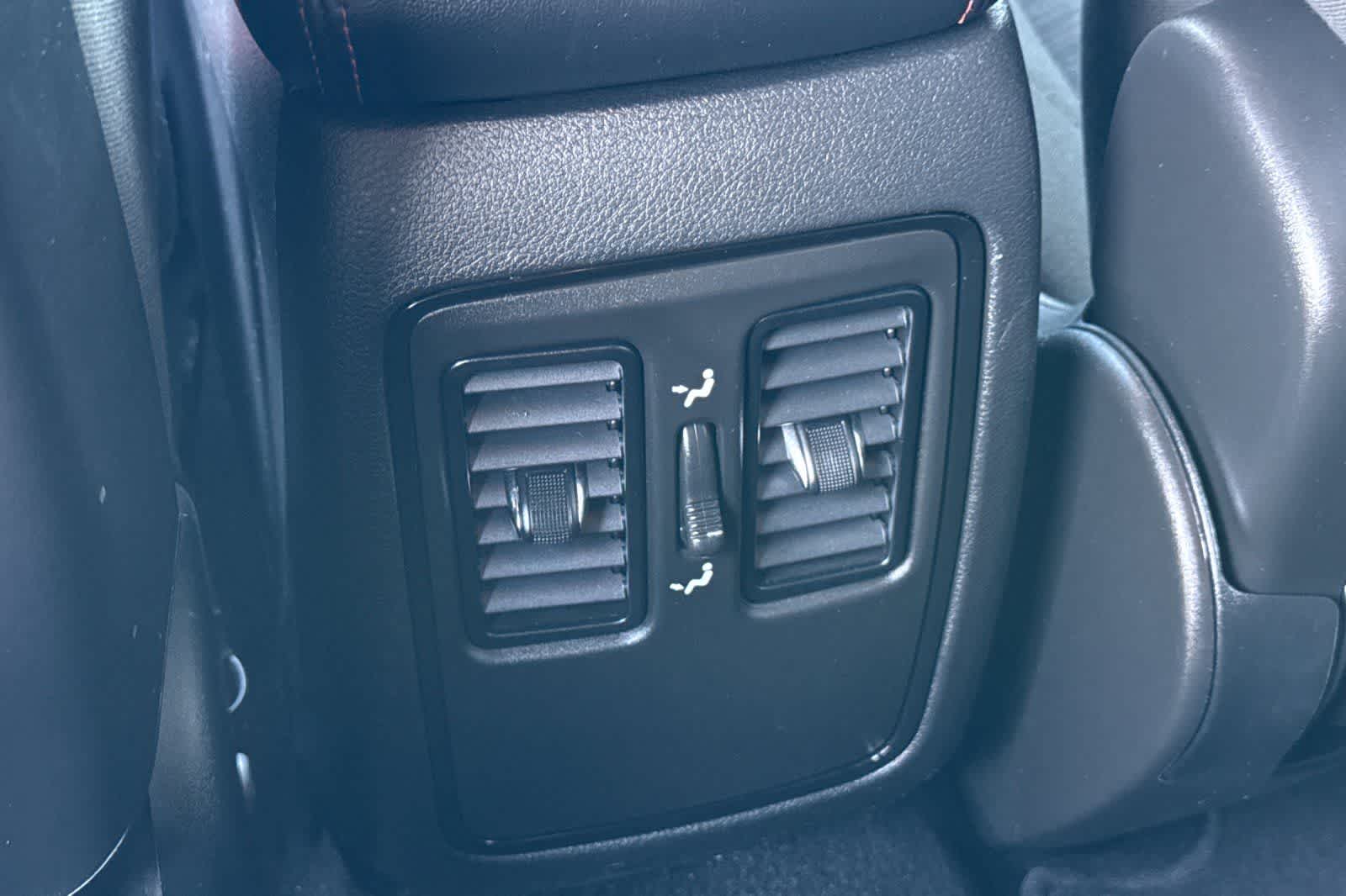 Thumbnail: 2024 Dodge Durango - 15