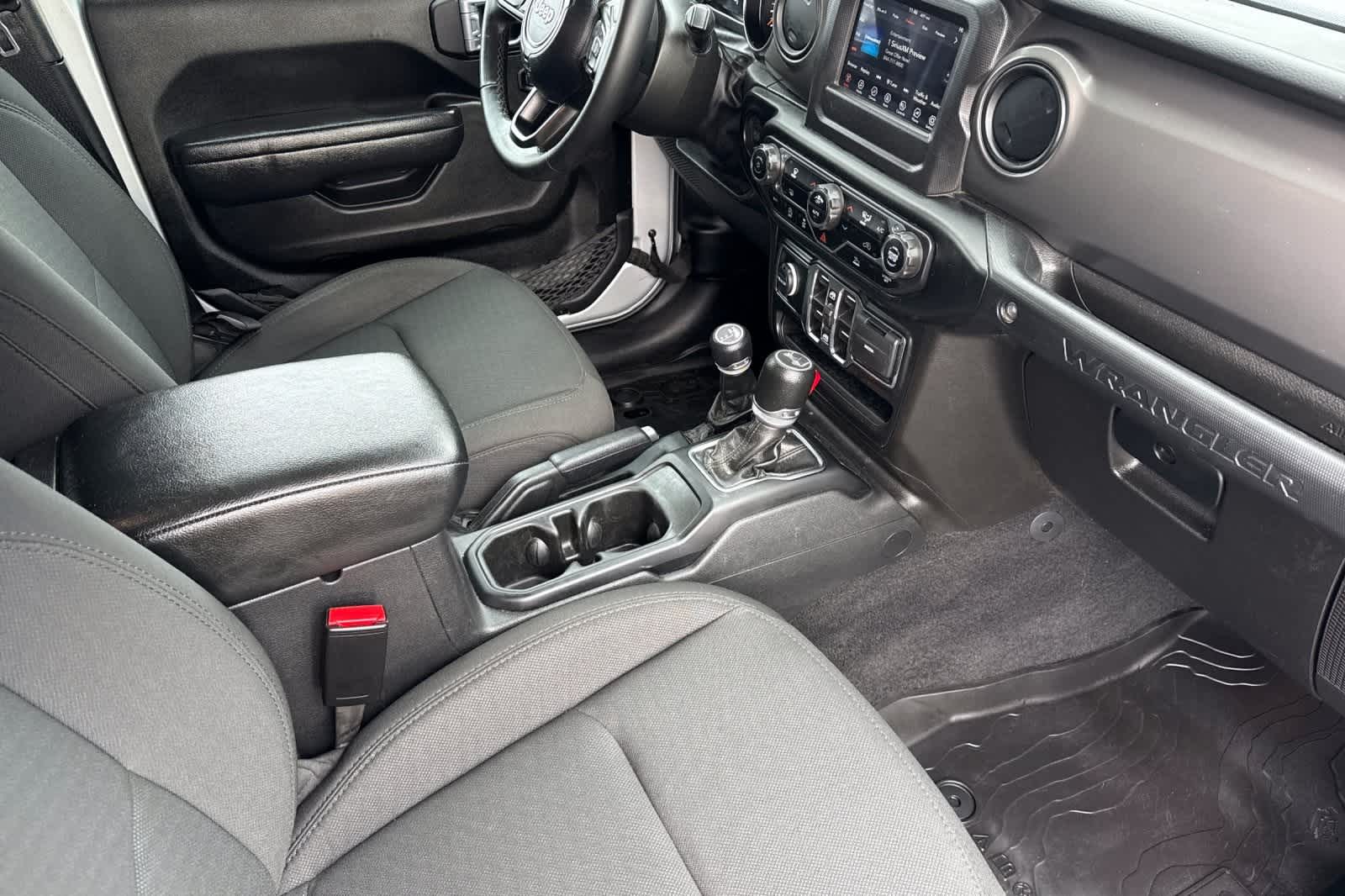 Thumbnail: 2022 Jeep Wrangler - 17