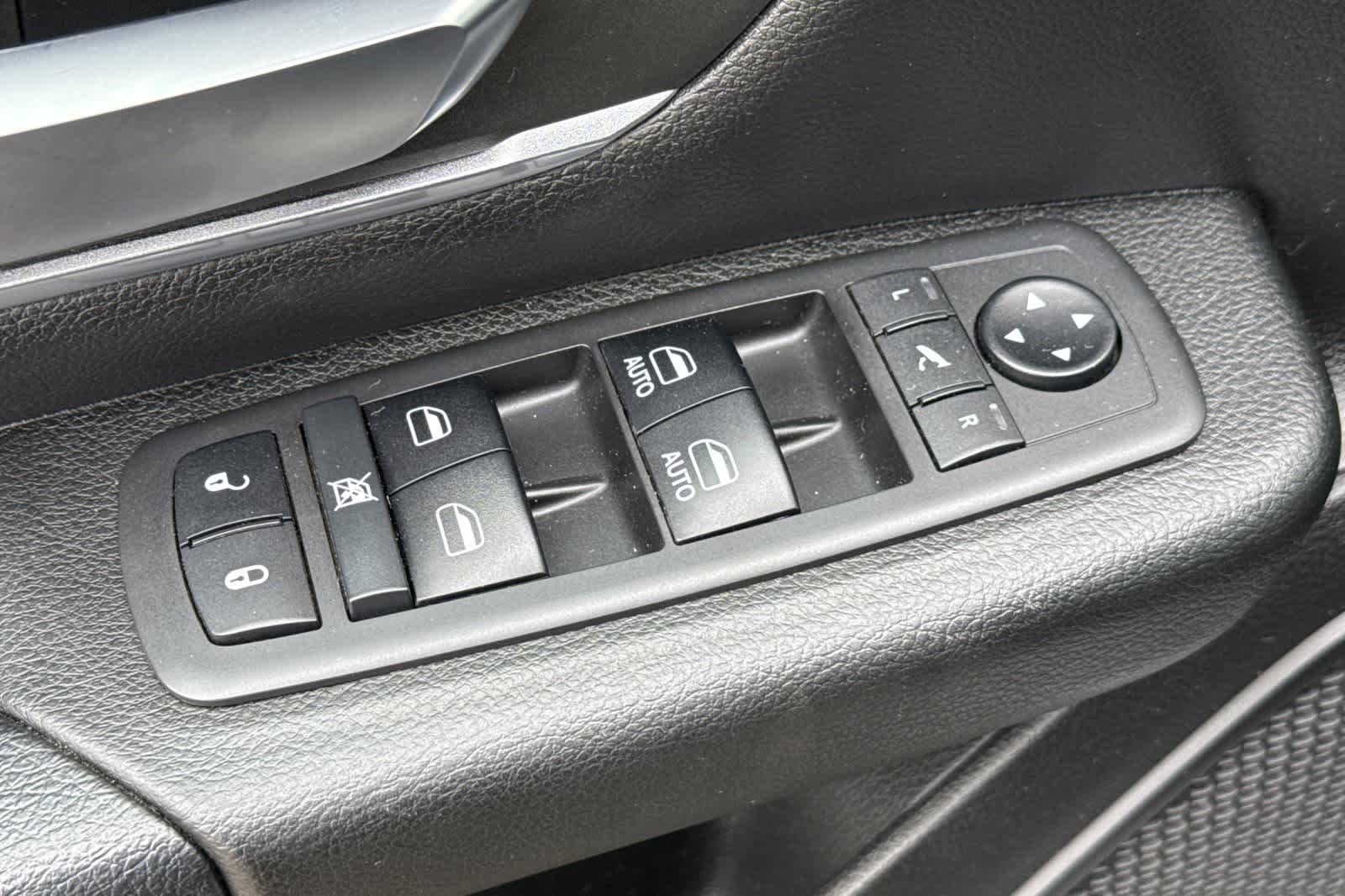 Thumbnail: 2019 RAM 1500 - 13