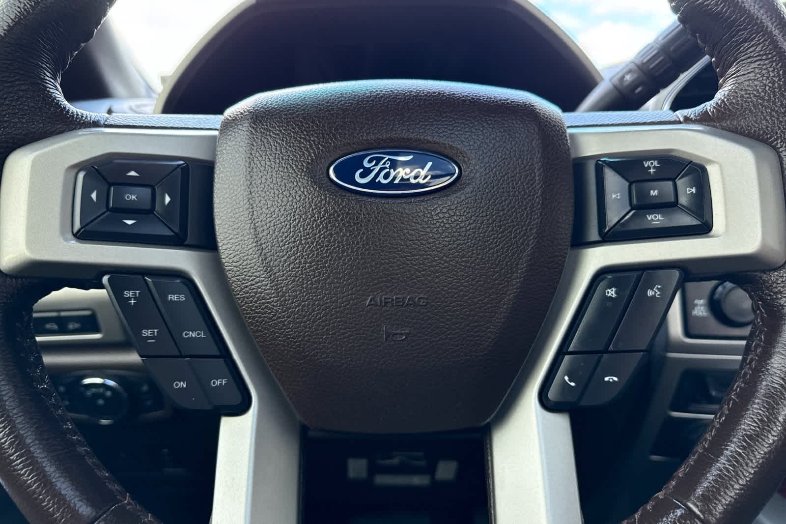 Thumbnail: 2022 Ford F-350 - 25