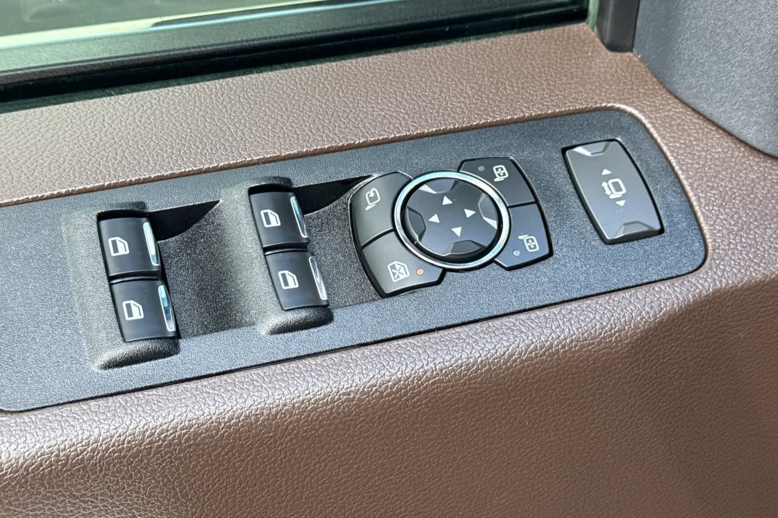 Thumbnail: 2022 Ford F-350 - 13