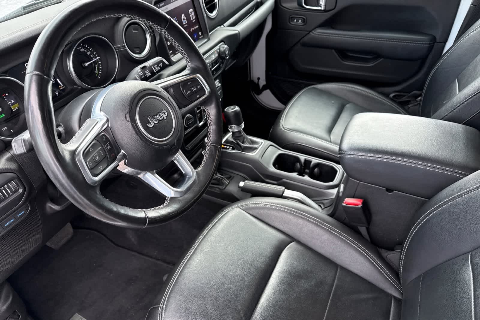 Thumbnail: 2022 Jeep Wrangler - 11