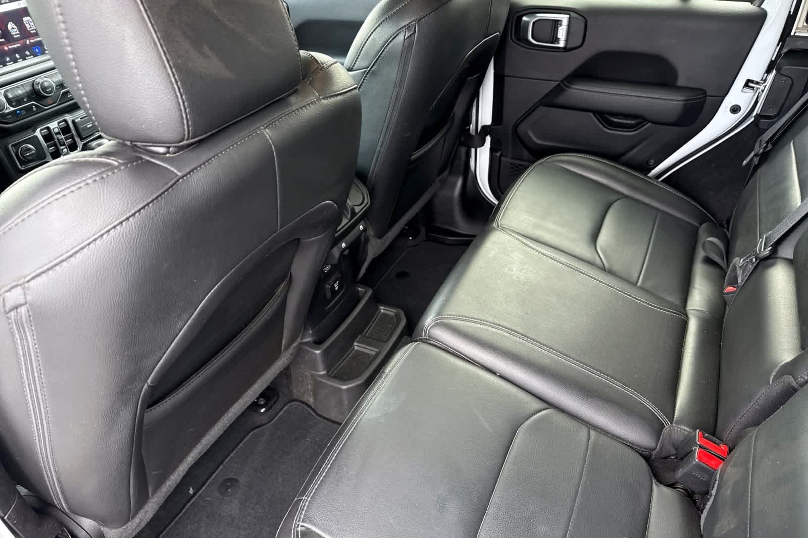 Thumbnail: 2022 Jeep Wrangler - 4