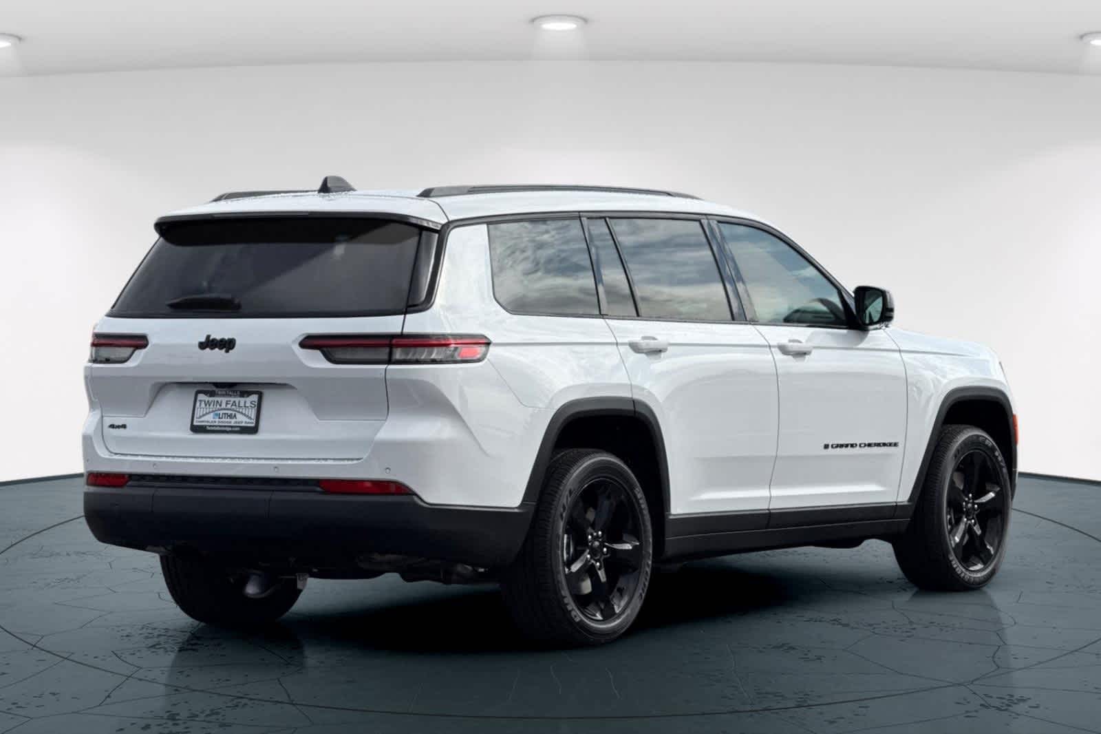 Thumbnail: 2025 Jeep Grand Cherokee - 2