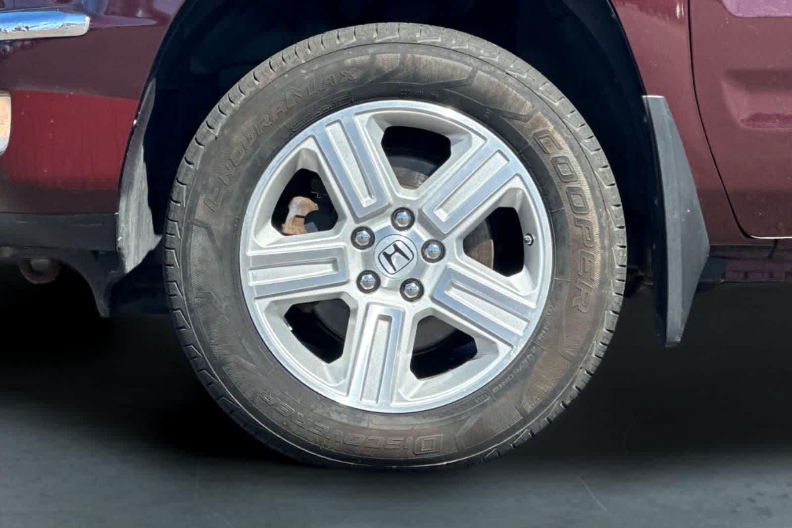 Thumbnail: 2010 Honda Ridgeline - 27