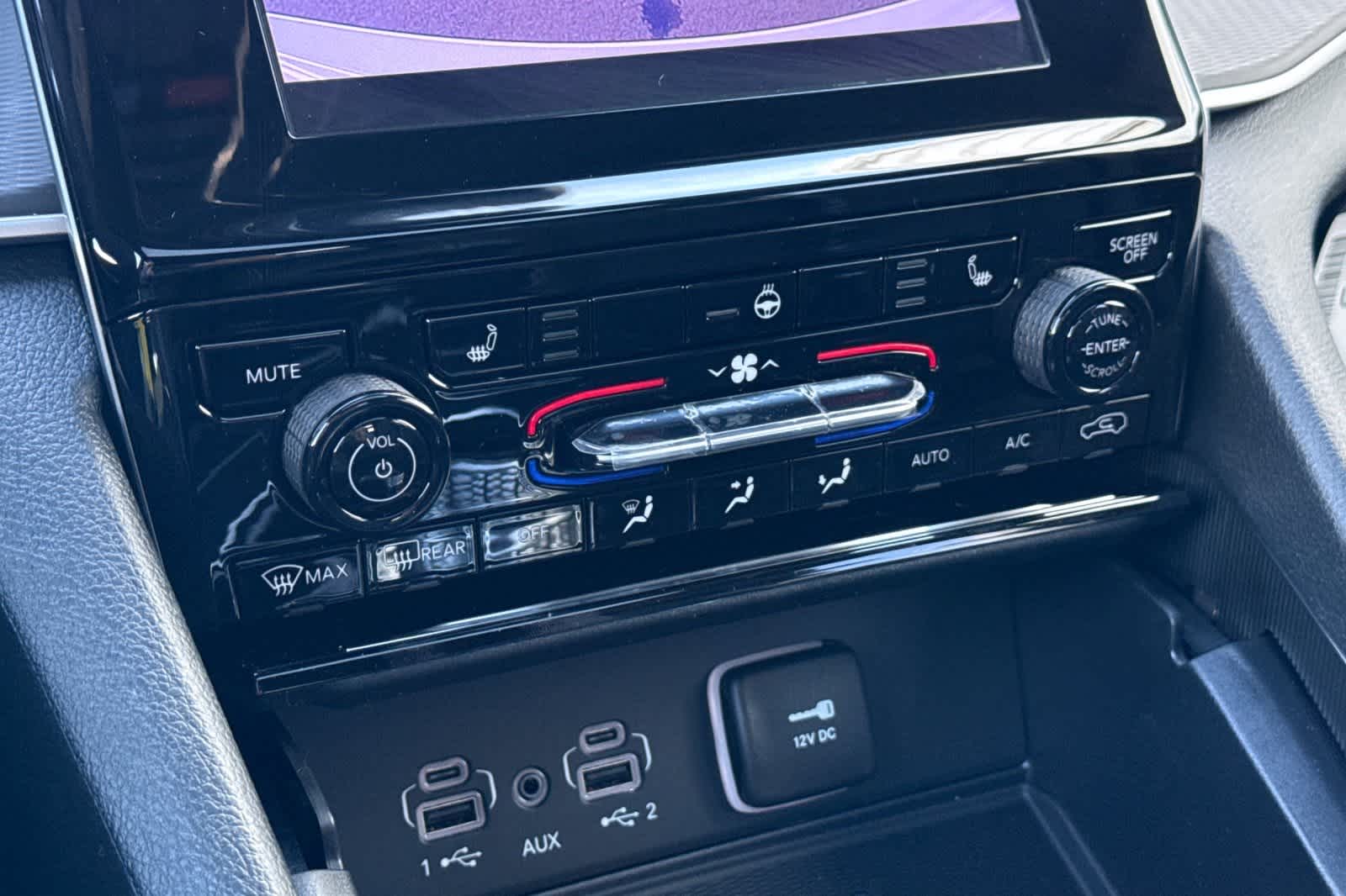 Thumbnail: 2025 Jeep Grand Cherokee - 22