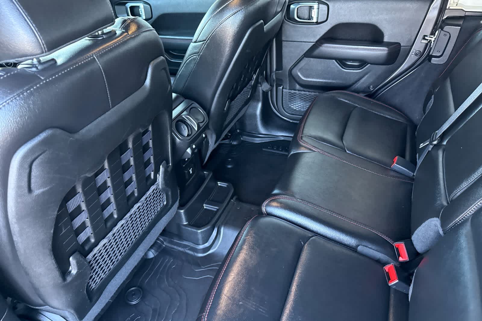2021 Jeep Wrangler Unlimited Rubicon photo 4