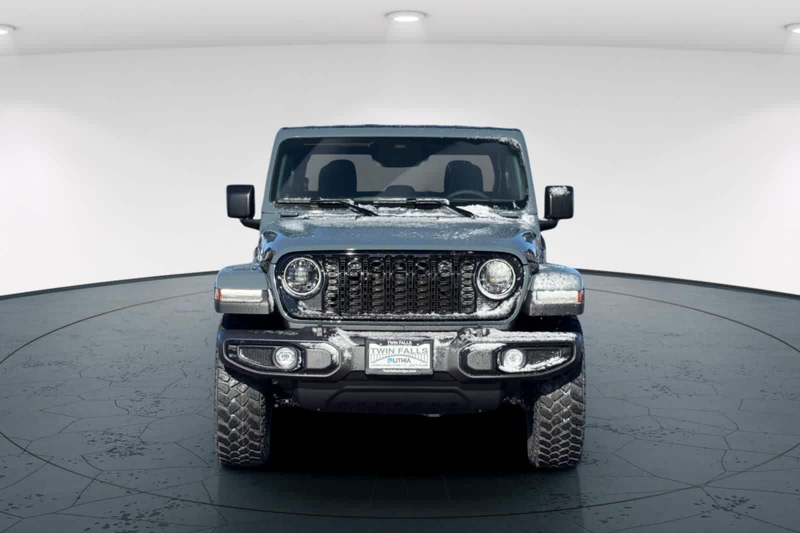 Thumbnail: 2026 Jeep Gladiator - 10