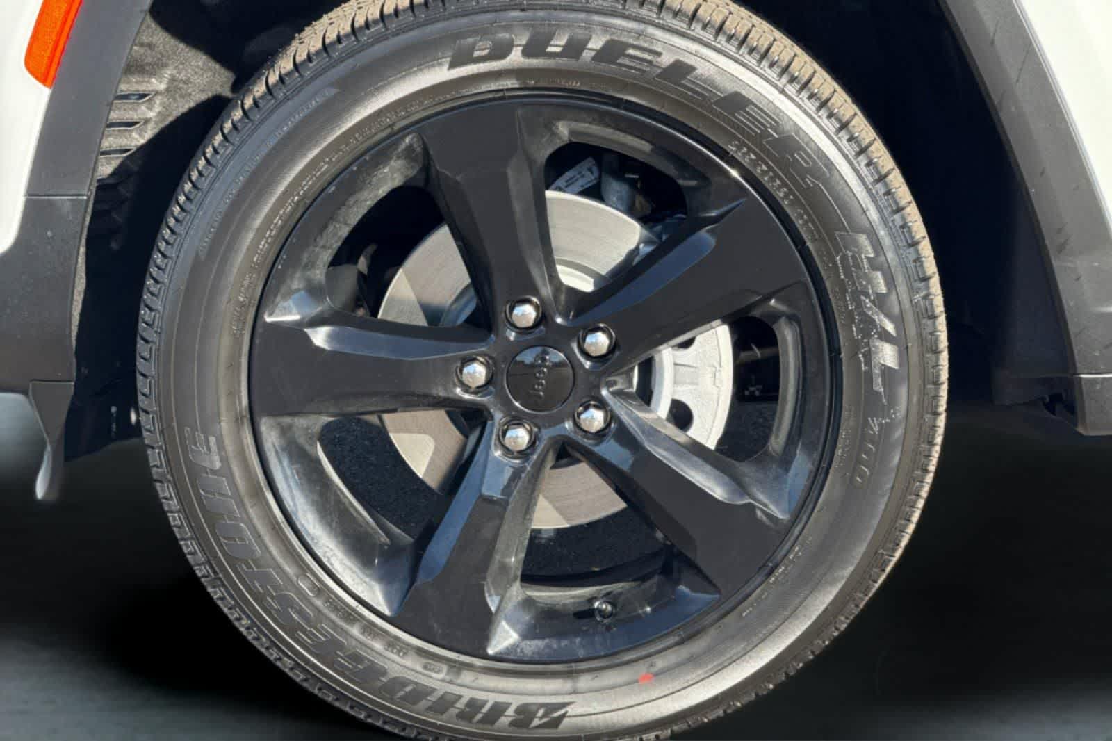 Thumbnail: 2025 Jeep Grand Cherokee - 30