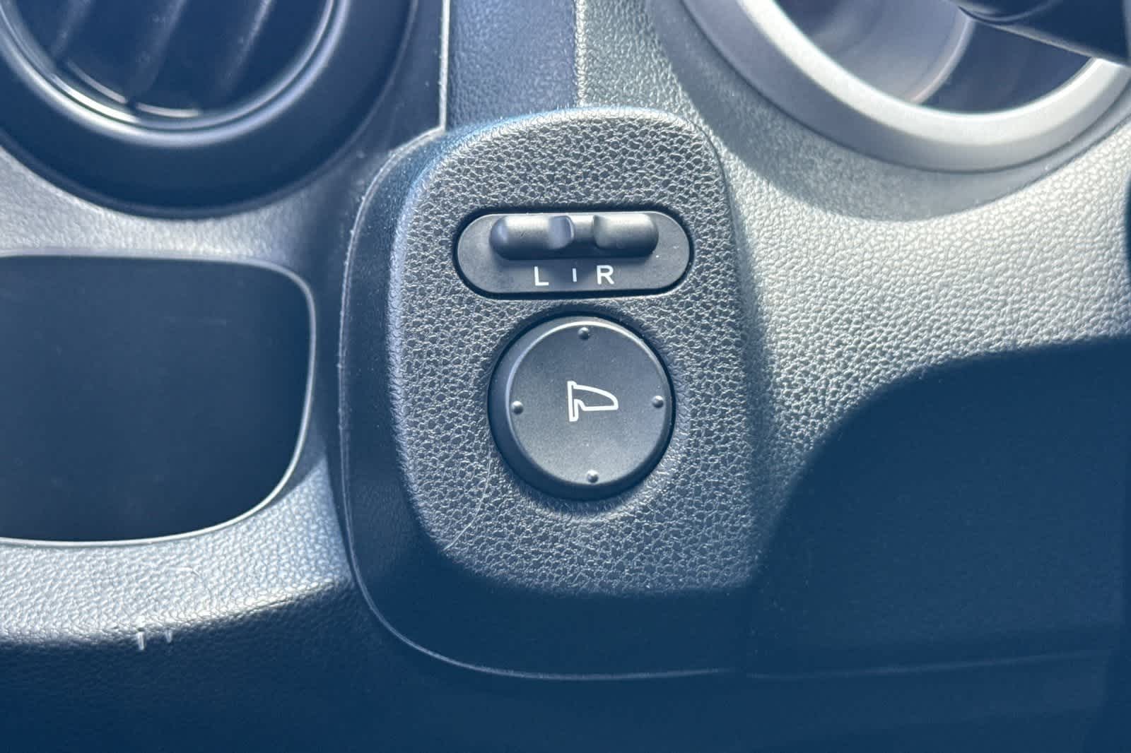 Thumbnail: 2013 Honda Fit - 28