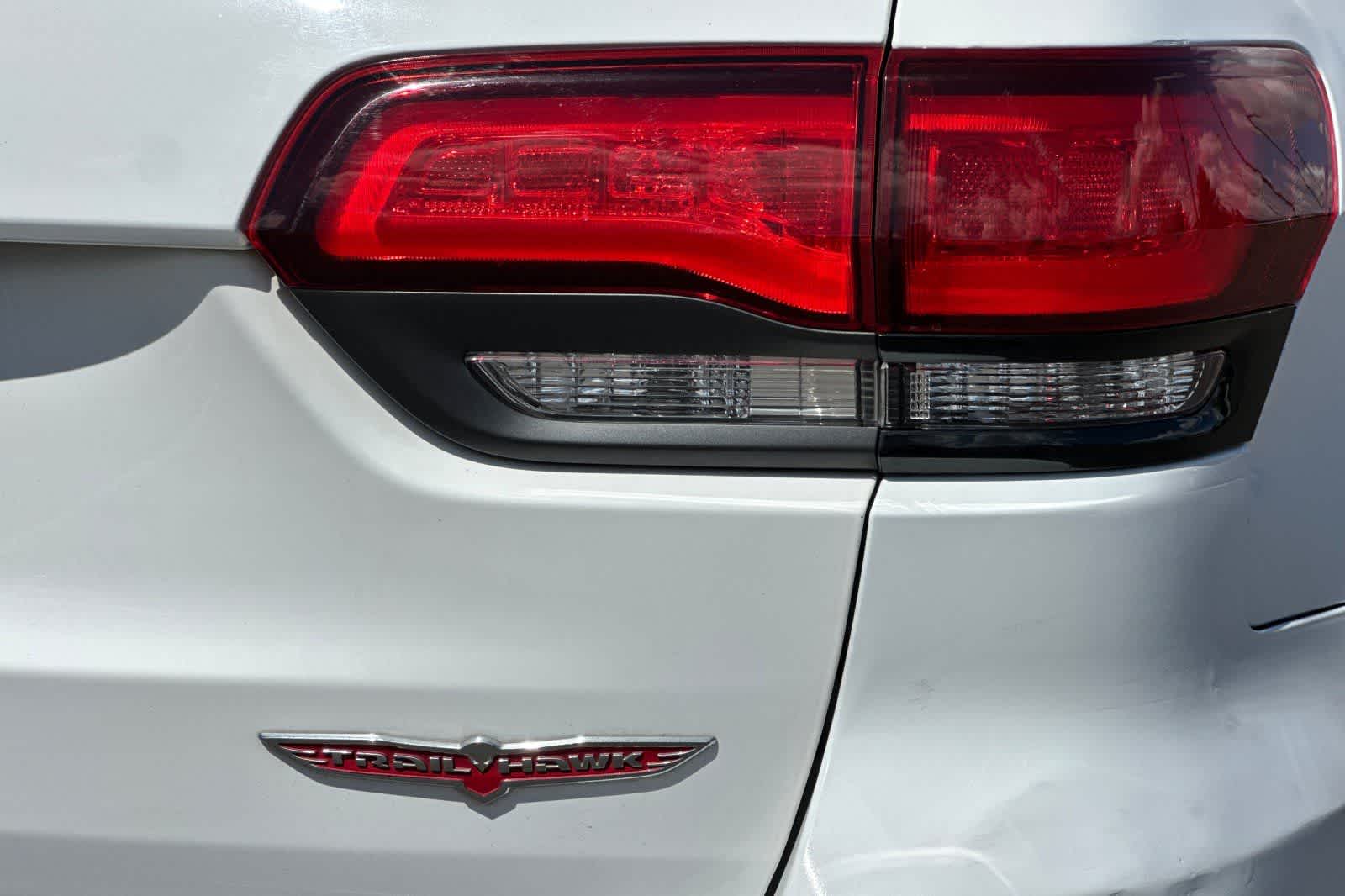 Thumbnail: 2021 Jeep Grand Cherokee - 32