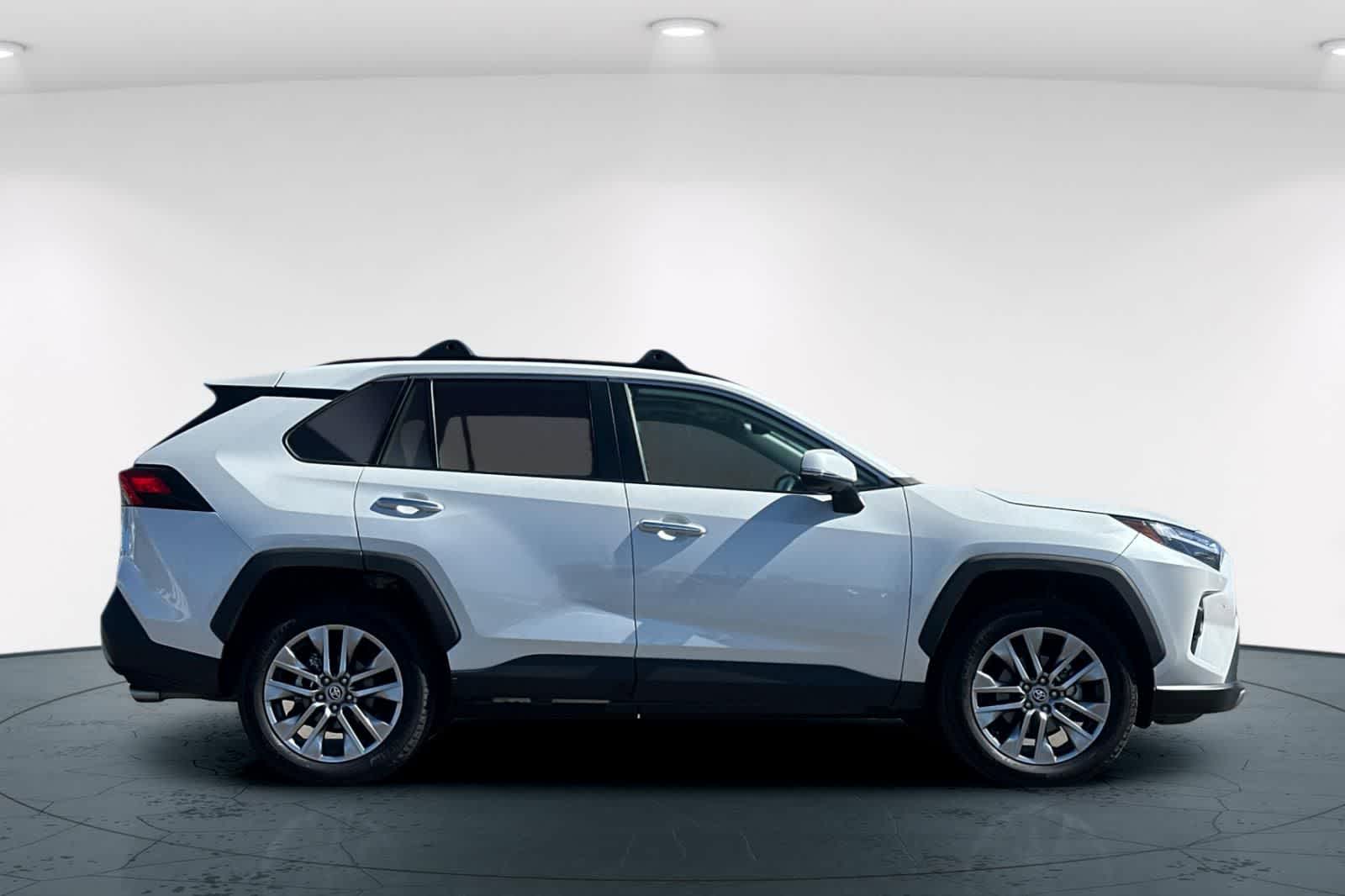 Thumbnail: 2023 Toyota RAV4 - 6