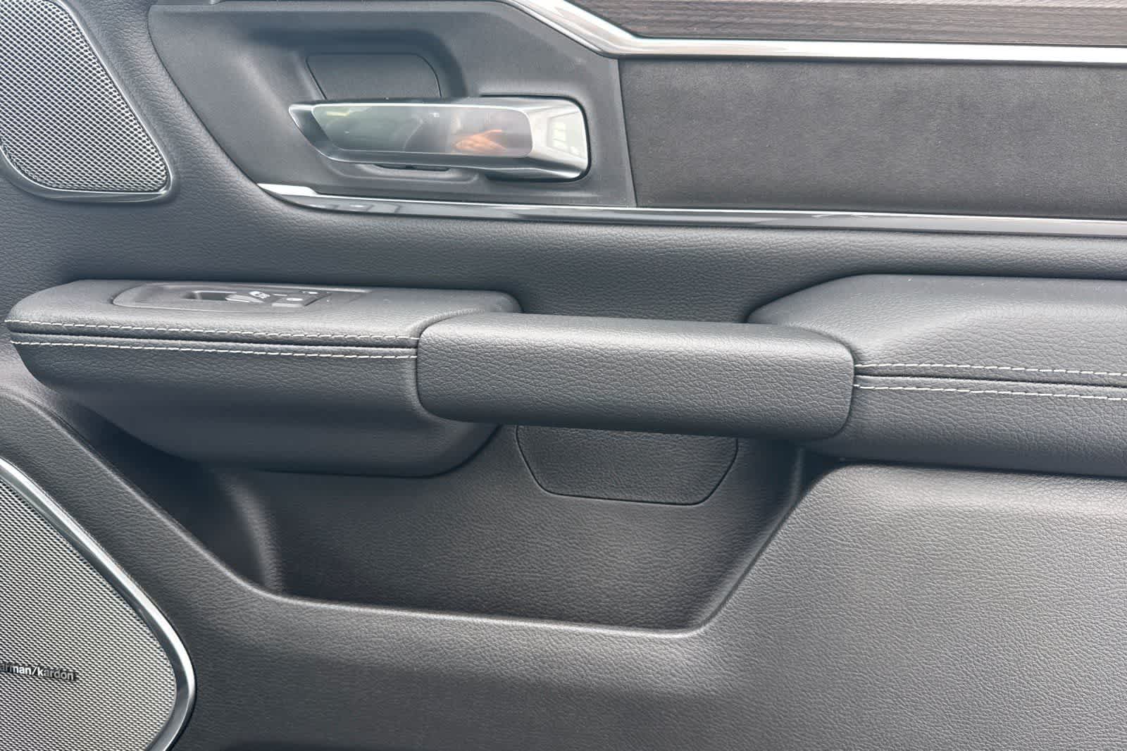 Thumbnail: 2026 RAM 1500 - 18