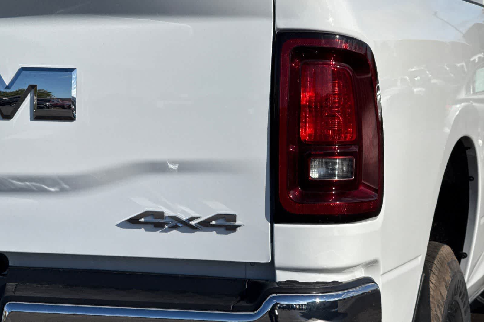 2026 RAM 3500 Tradesman - Photo 31