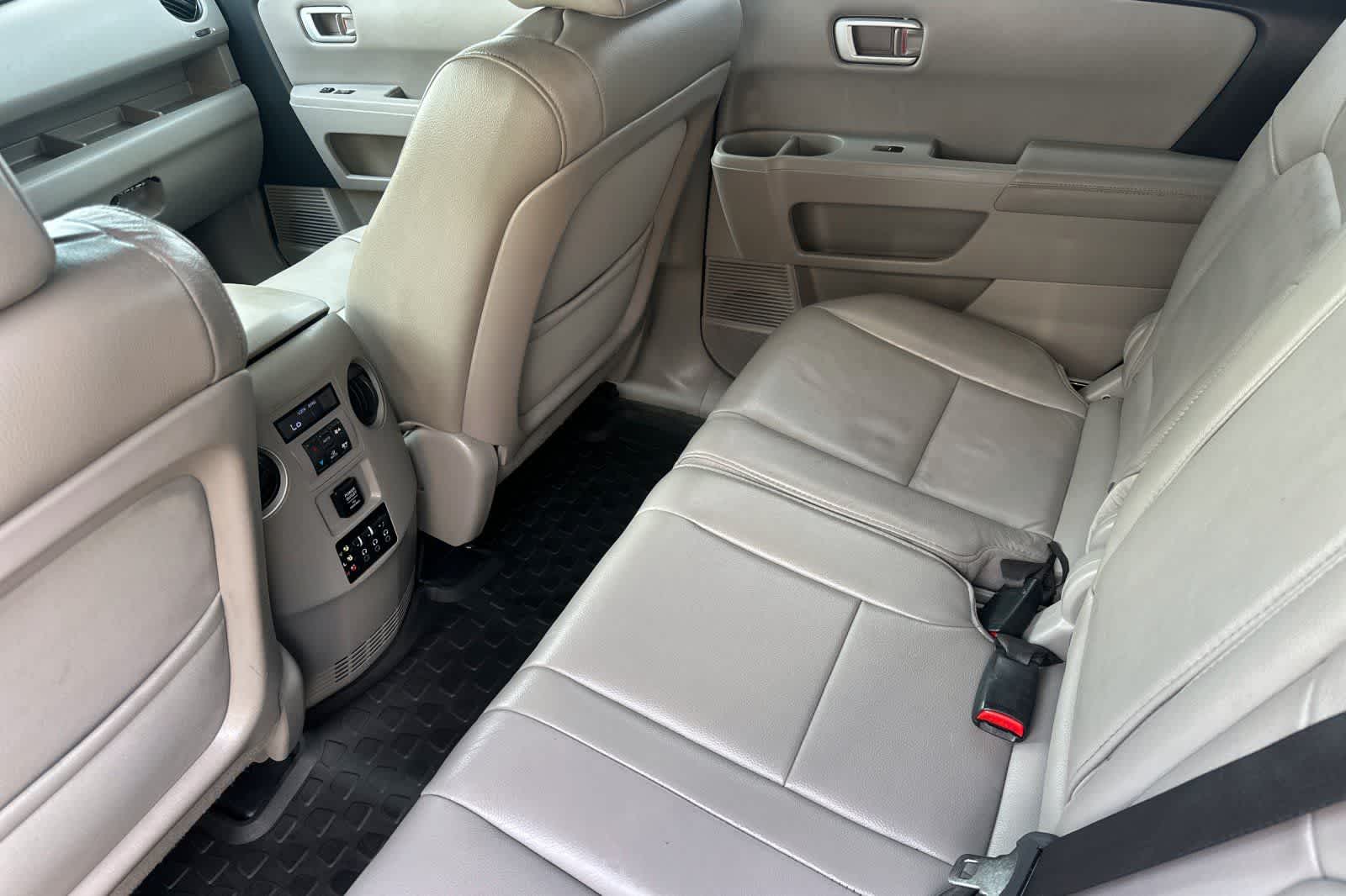 Thumbnail: 2015 Honda Pilot - 4