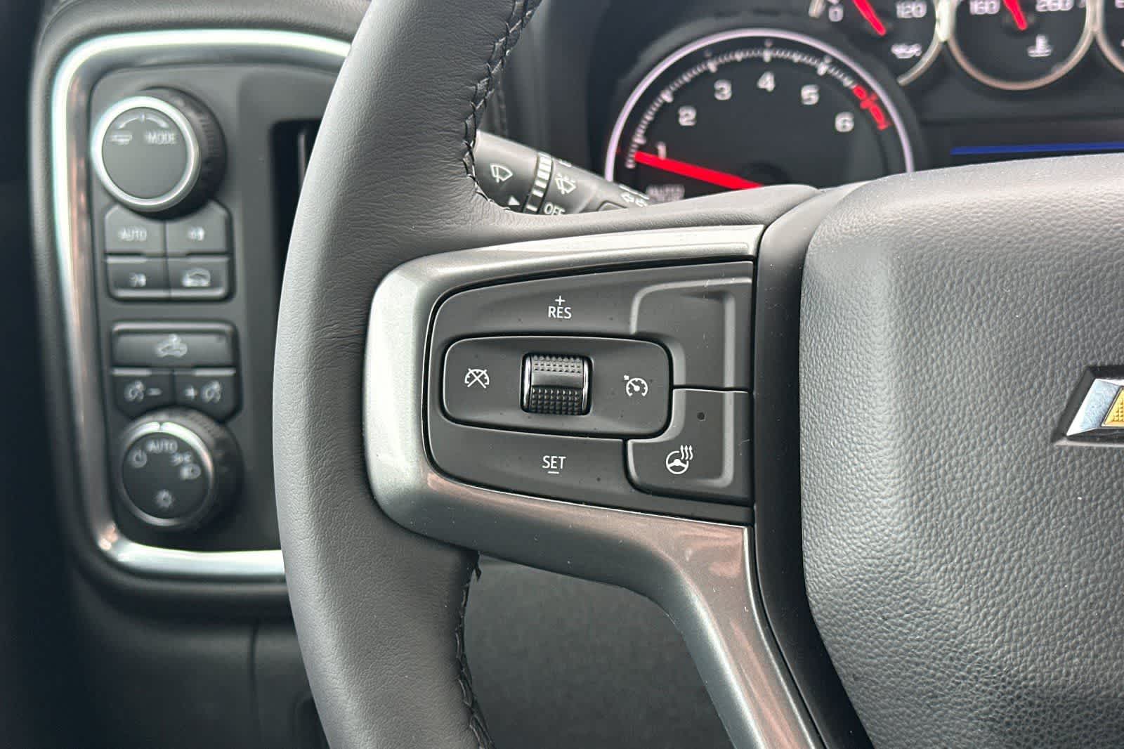 Thumbnail: 2022 Chevrolet Silverado 1500 - 24