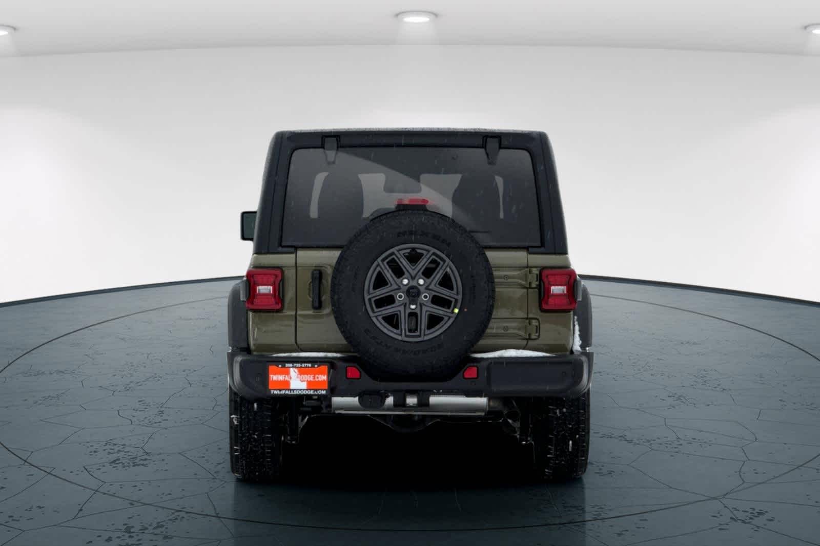 Thumbnail: 2025 Jeep Wrangler - 7