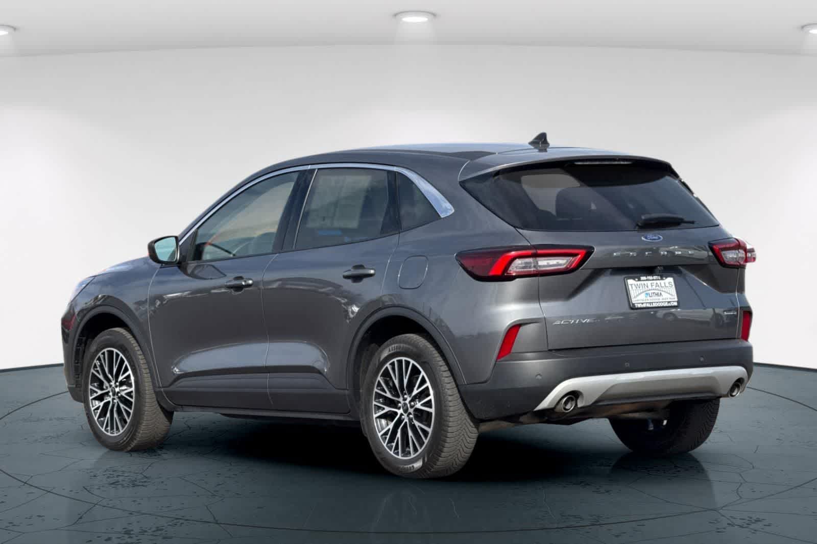 Thumbnail: 2023 Ford Escape - 8