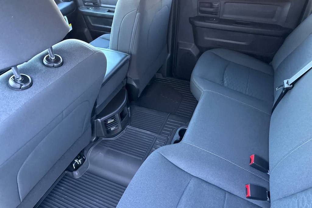 New 2026 Ram 3500 TRADESMAN CREW CAB 4X4 8' BOX Pickup