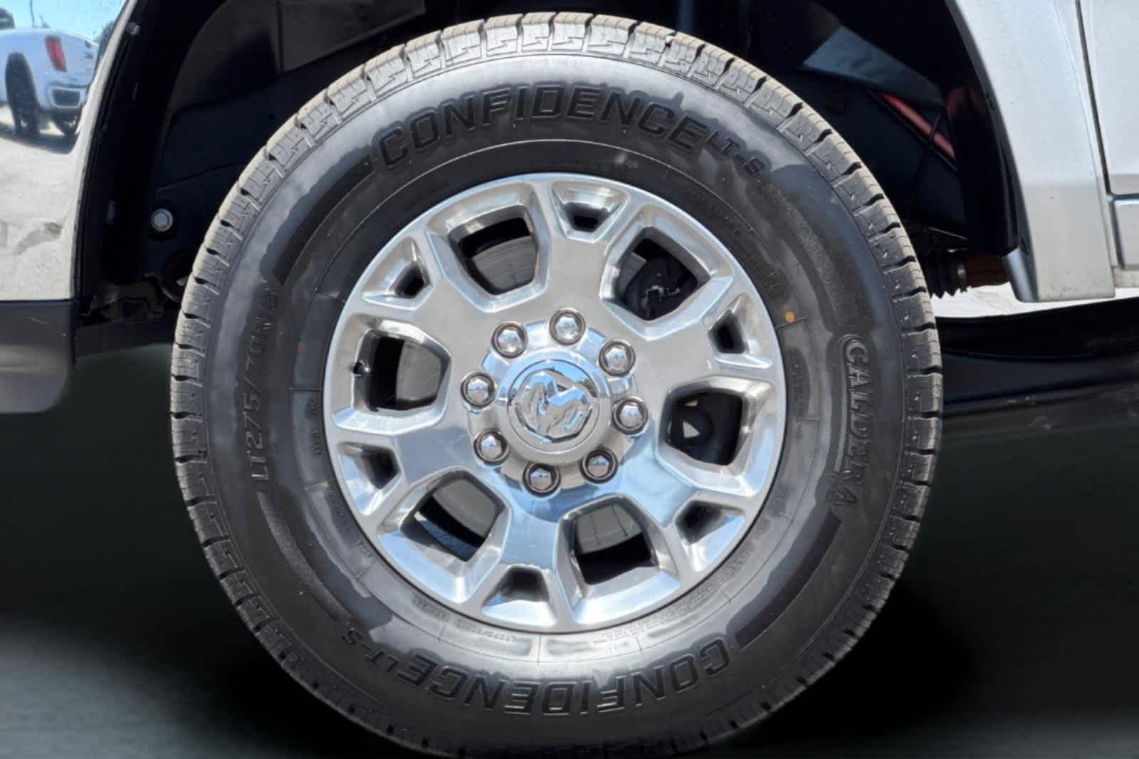 Thumbnail: 2015 RAM 3500 - 29