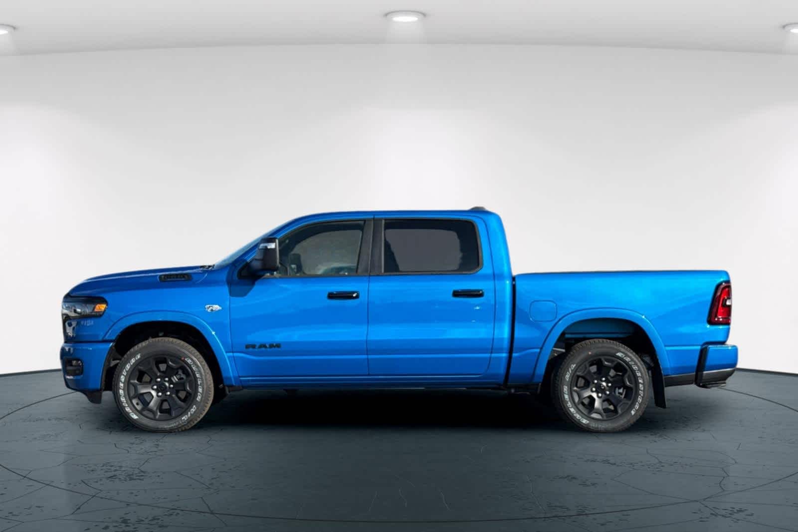 Thumbnail: 2026 RAM 1500 - 9