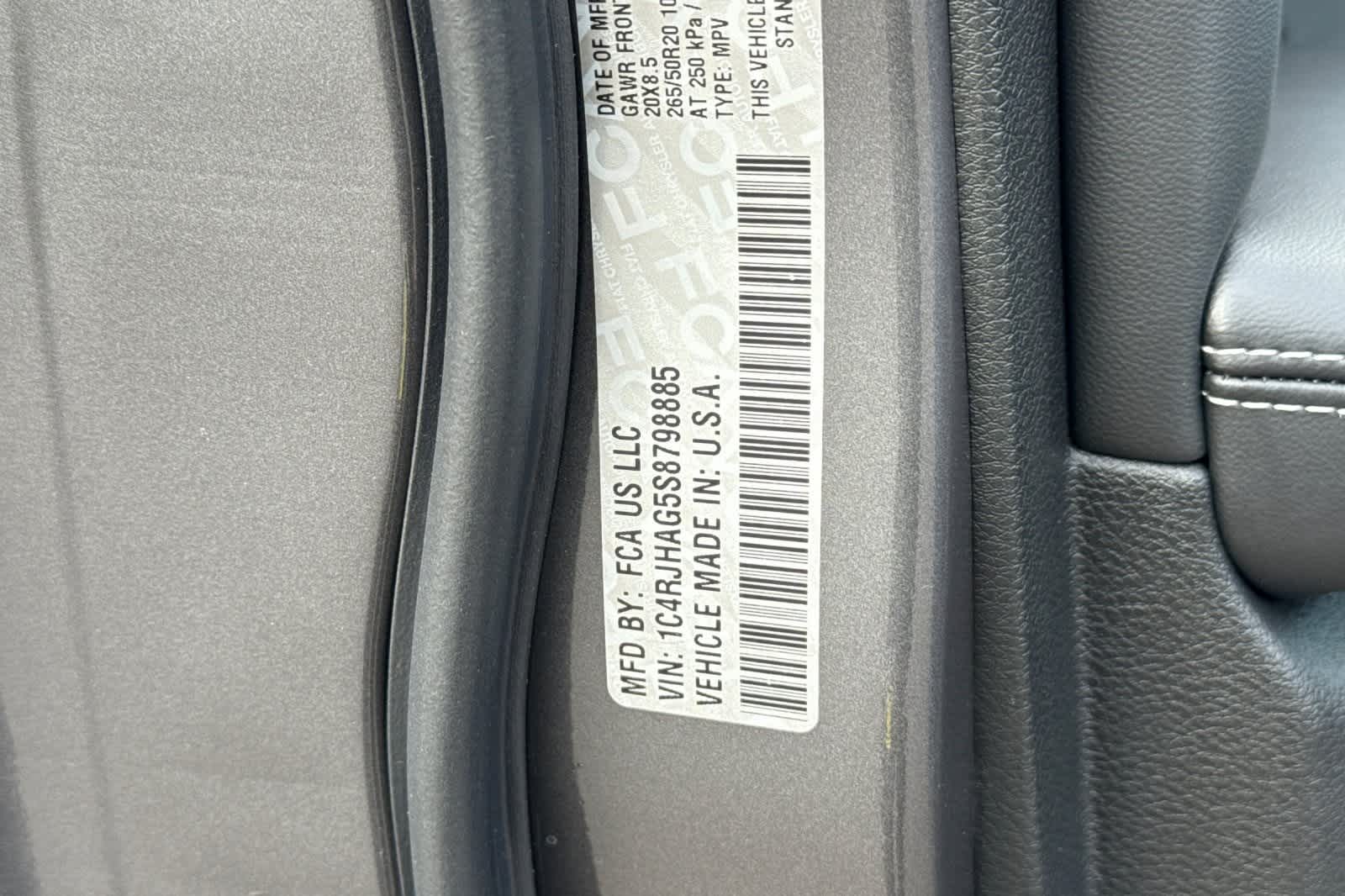 Thumbnail: 2025 Jeep Grand Cherokee - 32