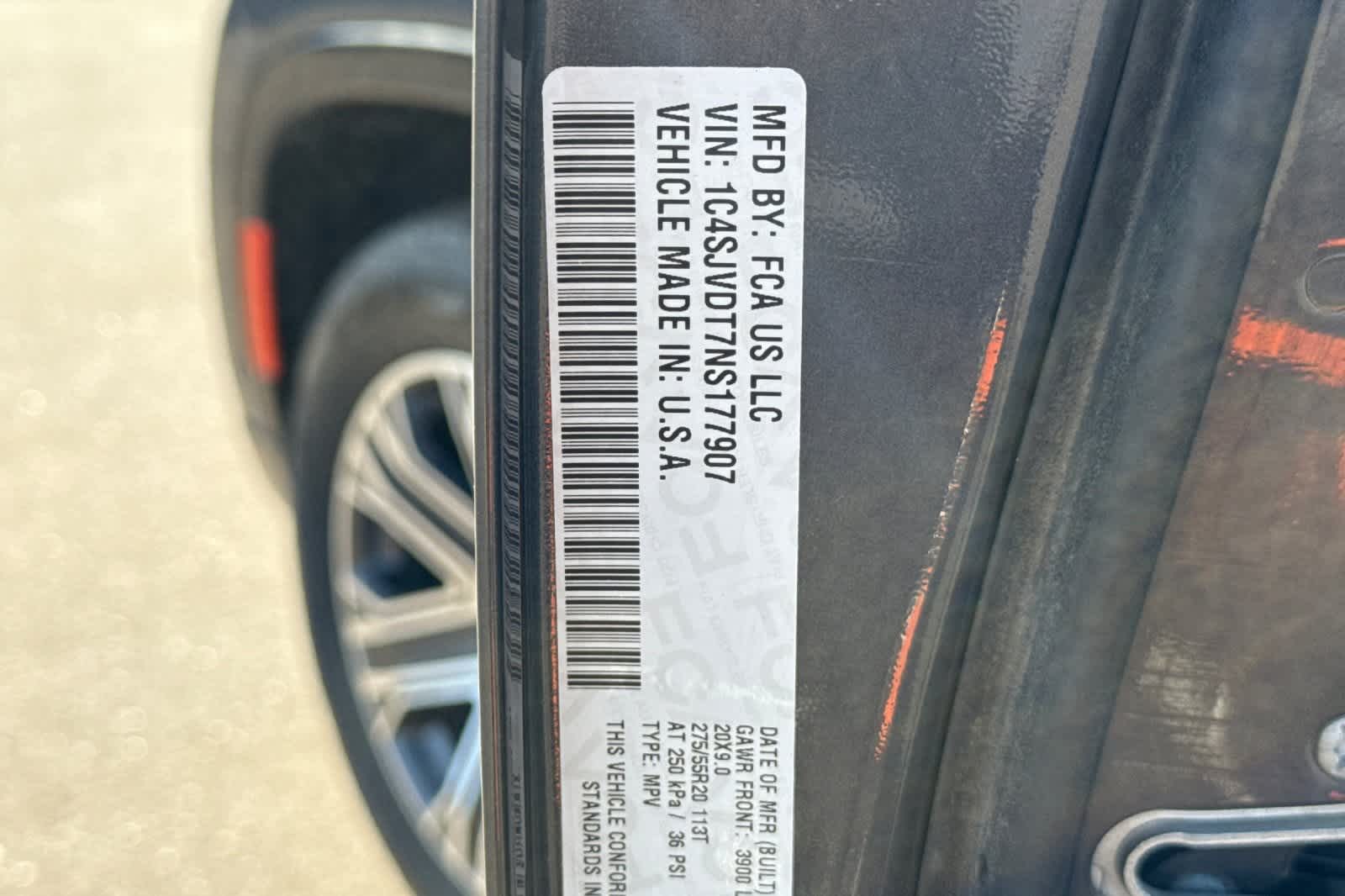 Thumbnail: 2022 Jeep Wagoneer - 34