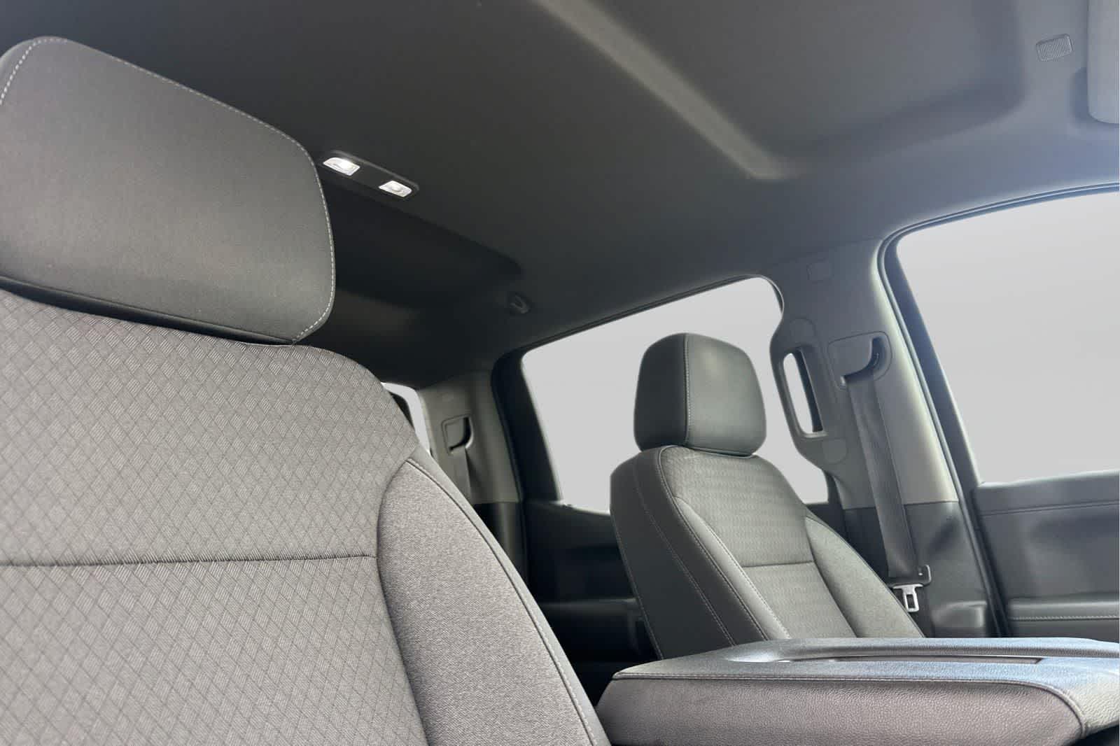 Thumbnail: 2022 Chevrolet Silverado 1500 - 16