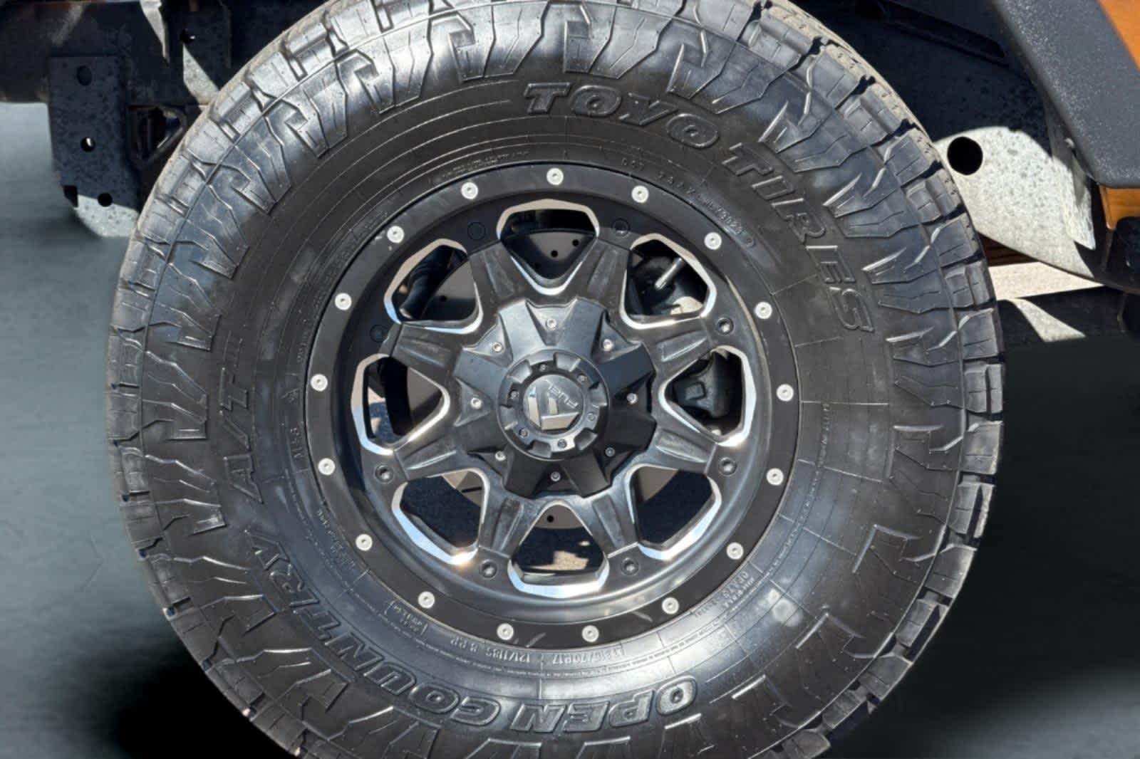 Thumbnail: 2012 Jeep Wrangler - 27