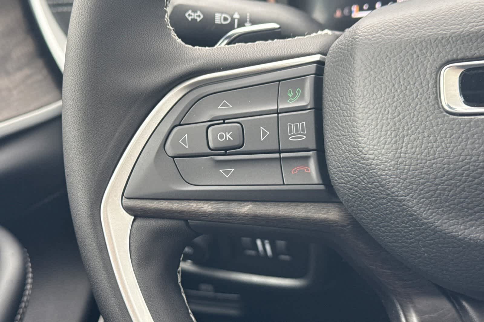 Thumbnail: 2026 Jeep Grand Cherokee - 27