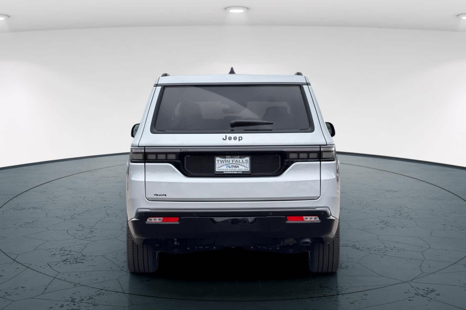 Thumbnail: 2026 Jeep Grand Wagoneer - 7