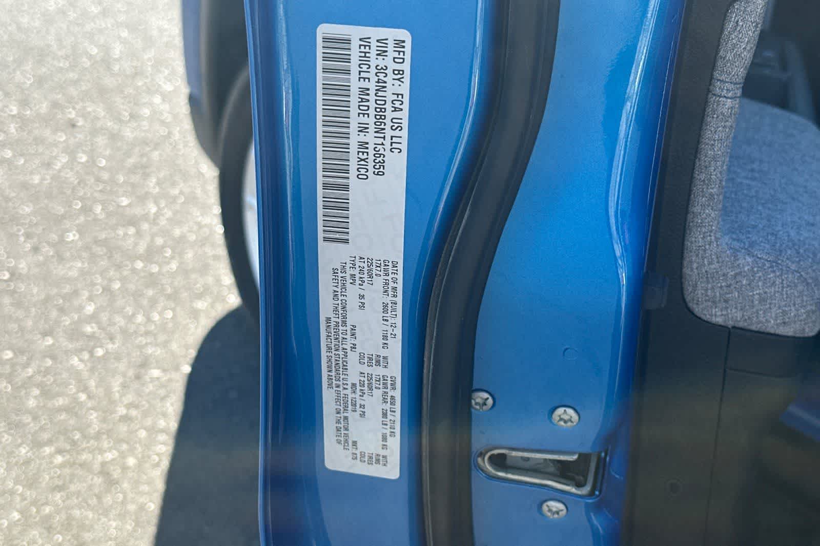 Thumbnail: 2022 Jeep Compass - 33