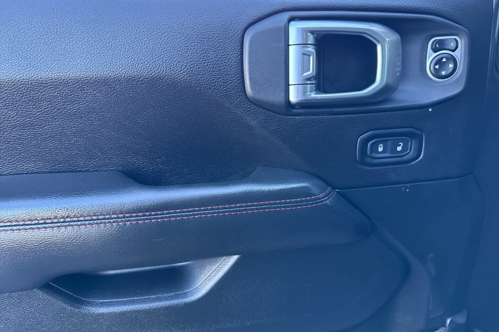 Thumbnail: 2020 Jeep Gladiator - 12