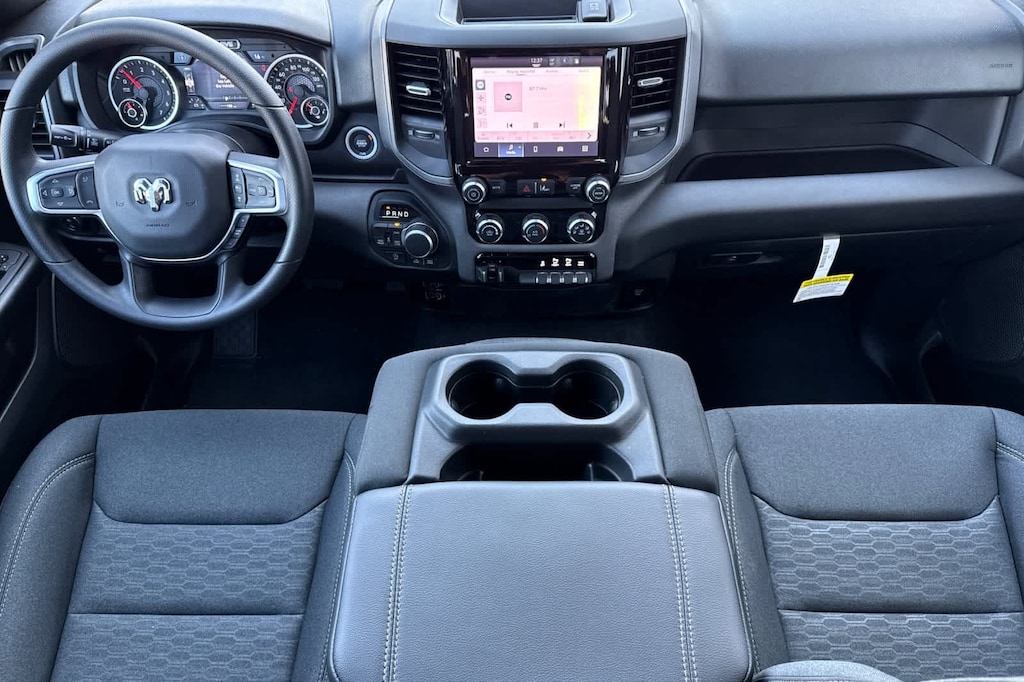 New 2026 Ram 1500 WARLOCK CREW CAB 4X4 5'7 BOX Pickup