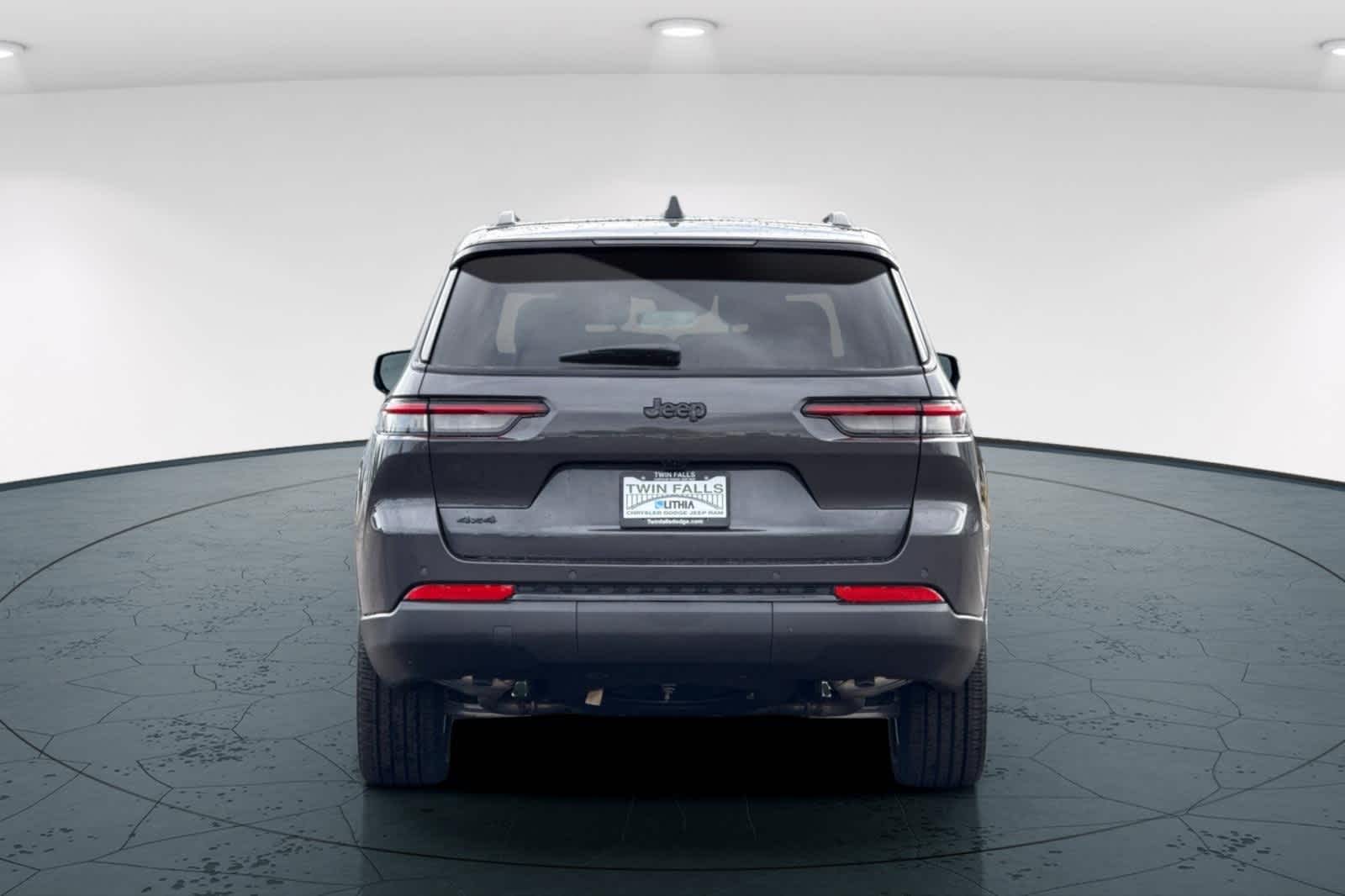 Thumbnail: 2025 Jeep Grand Cherokee - 7