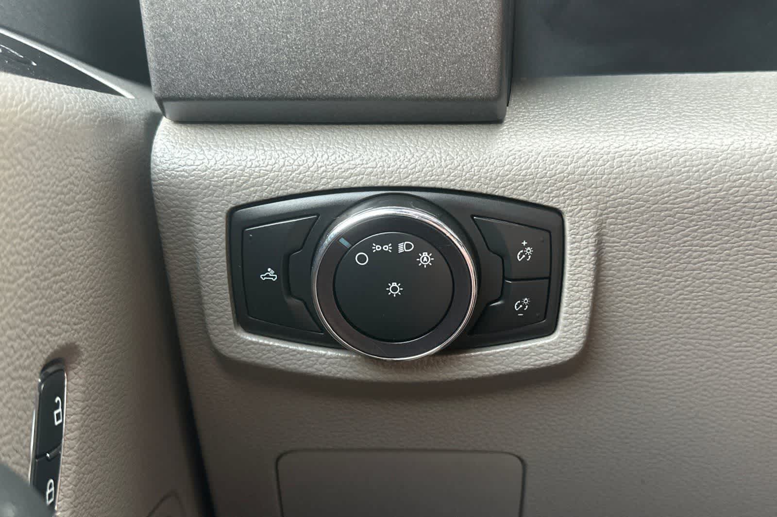 Thumbnail: 2020 Ford F-250 - 30